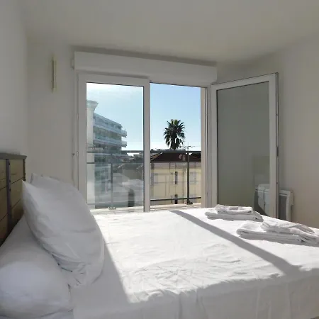 Angels Bay, T3 Standing, 6 Pers. Climatise Et Parking Prive Apartment Antibes